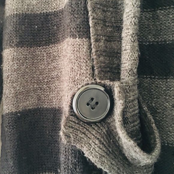 Cozy Striped Sweater - Picture 2 of 3